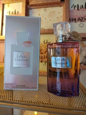 Pour Femme Eau de Parfum - Purple/Gold Bottle
